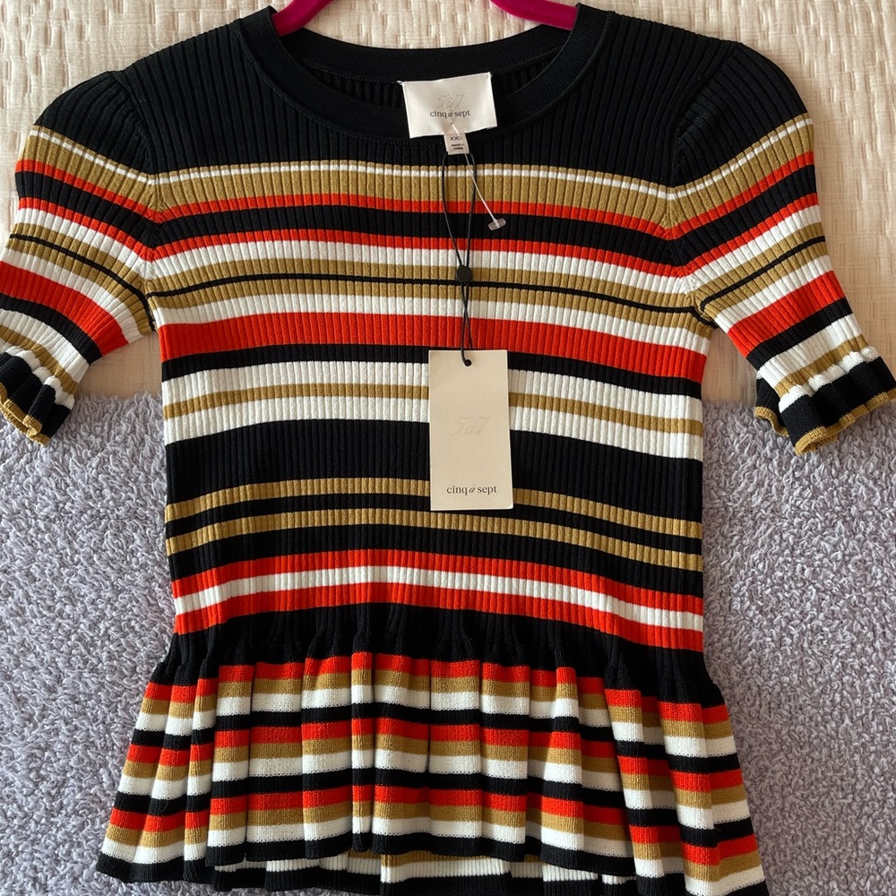 NWT Cinq a Sept knit ruffled top